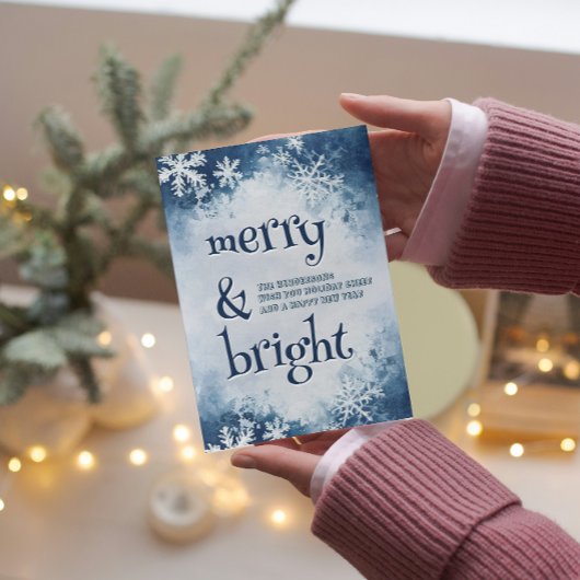 Witte sneeuwvlokken Elegant vrolijk en helder Feestdagenkaart