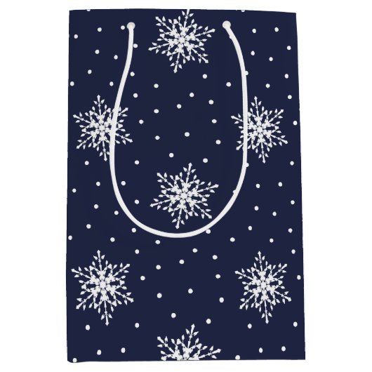 Witte sneeuwvlokken met Polka Dots op Navy Blue Medium Cadeauzakje (Voorkant)