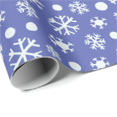 Witte Sneeuwvlokken Modern Helder Blauw Kerstmis Cadeaupapier (Rol Hoek)