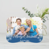 Witte Sneeuwvlokken op Blauwe Foto Kerstmis Groet Feestdagenkaart (Staand voorkant)