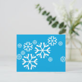 Witte sneeuwvlokken op een blauwe achtergrond briefkaart (Staand voorkant)