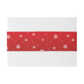 Witte sneeuwvlokken op rode achtergrond uitnodigingen wikkel (Achterkant Voorbeeld)
