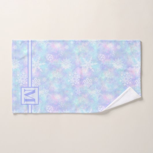 Witte sneeuwvlokken op Winter Pastels Monogrammed Bad Handdoek (Handdoek)