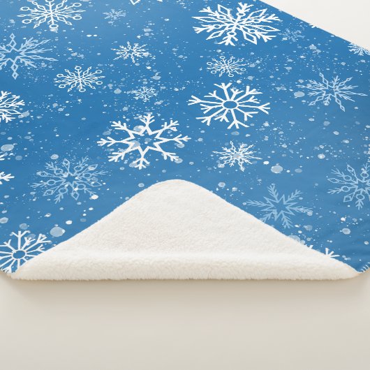 Witte sneeuwvlokken saffier blauw sherpa deken (3/4)