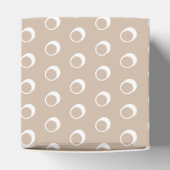 Witte sneeuwvlokken stippen beige tan gift bedankdoosjes (Bovenkant)