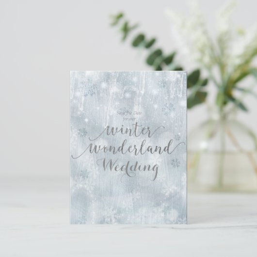 Witte sneeuwvlokken Winter Wonderland Save the Dat Aankondigingskaart (Staand voorkant)
