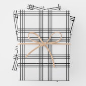 witte speldenartan met zwarte lijnen inpakpapier vel (In situ)