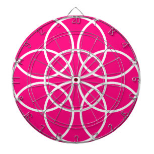 Witte spiraalvormige cirkels op roze dartbord