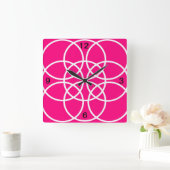 Witte spiralen op Bright Pink Vierkante Klok (Huis)