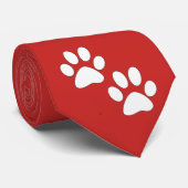 Witte Sport Mascotte Paw Prints op Maroon Stropdas (Opgerold)