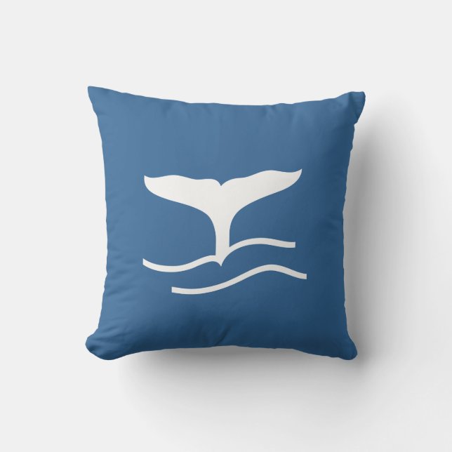 witte staart van een walvis op een blauwe kussen (Voorkant)