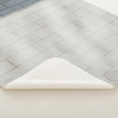Witte steenwand sherpa deken (3/4)