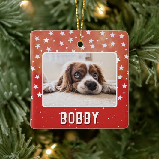 Witte sterren op Red Pet Fotonaam Kerstmis Keramisch Ornament (Boom)