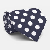 Witte stippen op donkerblauw stropdas (Opgerold)
