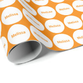 Witte Stippen patroon op Oranje met naam Cadeaupapier (Rol Hoek)