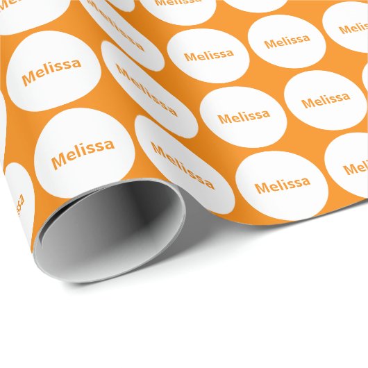 Witte Stippen patroon op Oranje met naam Cadeaupapier (Rol Hoek)