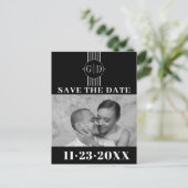 Witte strepen, initialen zwarte foto Save The Date Briefkaart (Staand voorkant)