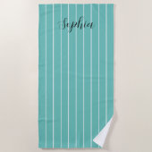 Witte Strepen op Blauwgroen & Zwarte Script Naam Strandlaken (Voorkant)