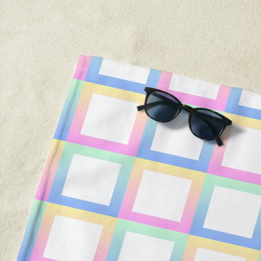 Witte symmetrische geruite verlooppatroon Lijsten Strandlaken (In situ)