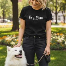 Witte T-shirt met tekst 'Dog Mom' en datum van opr
