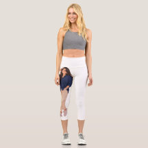 Witte taillebroek, yogabroek met print erop.