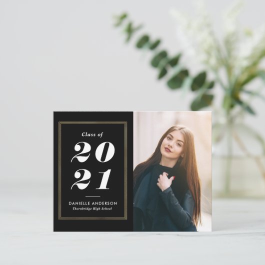 Witte tekst gouden lijst afstuderen aankondiging briefkaart (Staand voorkant)