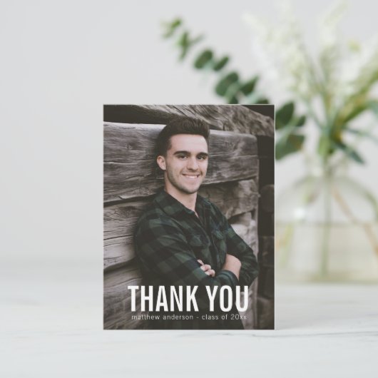 Witte tekst Mannelijk Dank u Afstuderen Briefkaart (Staand voorkant)
