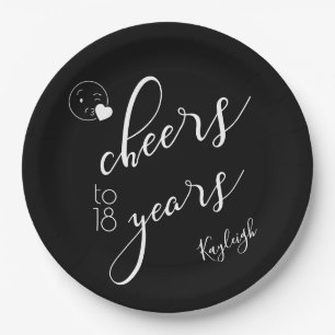 Witte tekst op zwarte moderne kaas tot 18 jaar papieren bordje