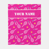 🎾 witte tennisrackets op roze, aangepaste naam fleece deken (Voorkant)