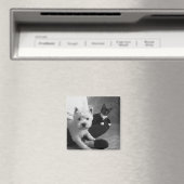 Witte Terriër en Kat delen de Liefde Magneet (Insitu (Vaatwasser))