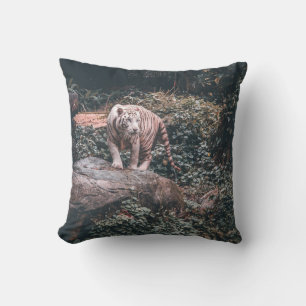 WITTE TIGER STANDAARD OP GRAY STONE KUSSEN
