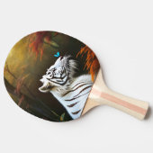 Witte tijger die liefdevolle momenten pingelen, pi tafeltennisbatje (Zijkant)