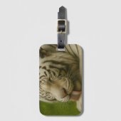 Witte tijger in een persoonlijk verzorgingsritueel bagagelabel (Voorkant (verticaal))