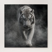 Witte Tijger Lopend Door Rook Legpuzzel (Verticaal)