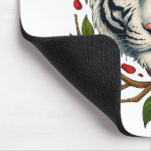 Witte tijger met rode rozen – Bold Wildlife Floral Muismat (Hoek)