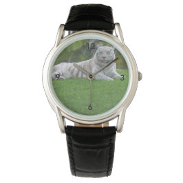 Witte Tijger Rustend in Zonovergoten Groene Begroe Horloge