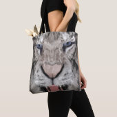 Witte Tijgerkop Wilde Schoonheid Tote Bag (Dichtbij)