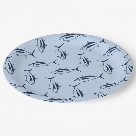 Witte tonijn Vis in Marine Blue op Pastel Blue Papieren Bordje (Gekanteld)