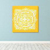Witte Tracery Ornament Geel Canvas Print (Insitu (Houten vloer))
