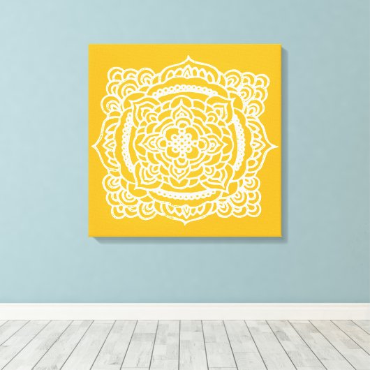 Witte Tracery Ornament Geel Canvas Print (Insitu (Houten vloer))