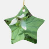 witte trillium met groenvoer keramisch ornament (Voorkant)