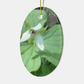 witte trillium met groenvoer keramisch ornament (Links)