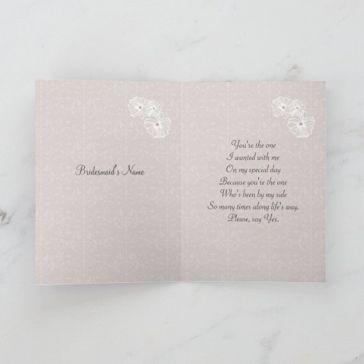 Witte trouwjurk en taart Bruidsmeisje verzoek (Binnen)