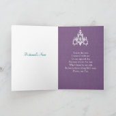 Witte trouwjurk kroonluchter op paarse bruidsmeisj (Binnen)