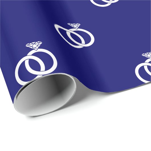 Witte Trouwringen op Dark Navy Blue Cadeaupapier (Rol Hoek)