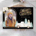 Witte Truck Snowman Gouden Kerst Foto Zwart Feestdagenkaart<br><div class="desc">Laat uw gasten versteld staan met deze stijlvolle kerstkaart met een mooie witte truck en een schattige sneeuwpop met witte bloemen. Voeg eenvoudig jouw tekst toe aan deze gebruiksvriendelijke sjabloon en versier deze kaart met uw favoriete foto om er een unieke vakantiepas van te maken.</div>