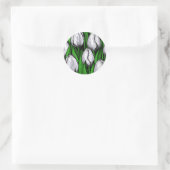 Witte tulpen met groene bladeren ronde sticker (Tas)