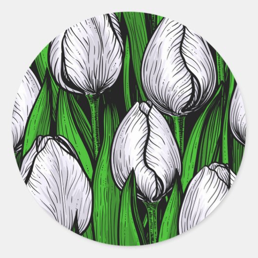 Witte tulpen met groene bladeren ronde sticker (Voorkant)