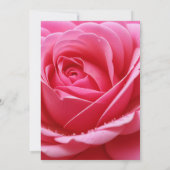 Witte typografie en elegante rode roos bruiloft kaart (Achterkant)