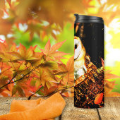 Witte uil op donkerboom herfst Inspirerend Thermosbeker